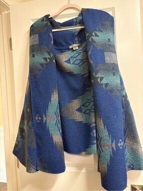 Blue Patterned Open-Front Knit Vest